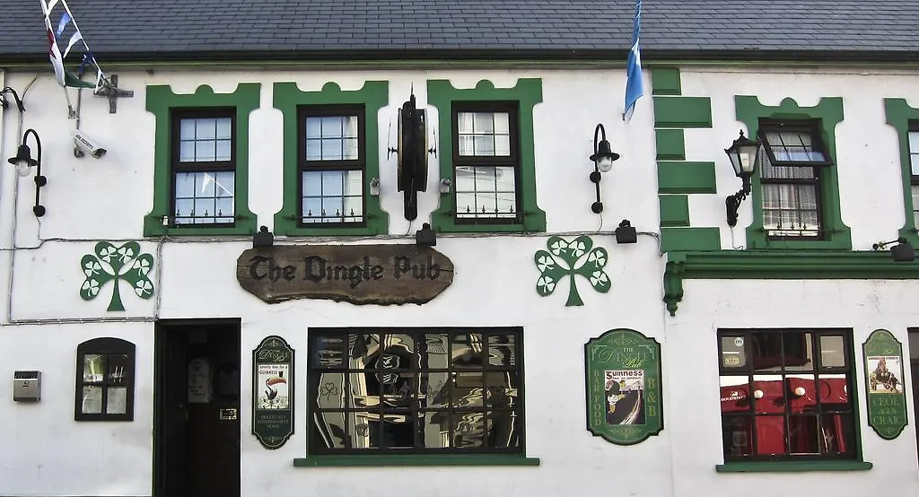 The Dingle Pub Rooms-1